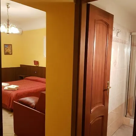 Rudy לינה וארוחת בוקר רומא