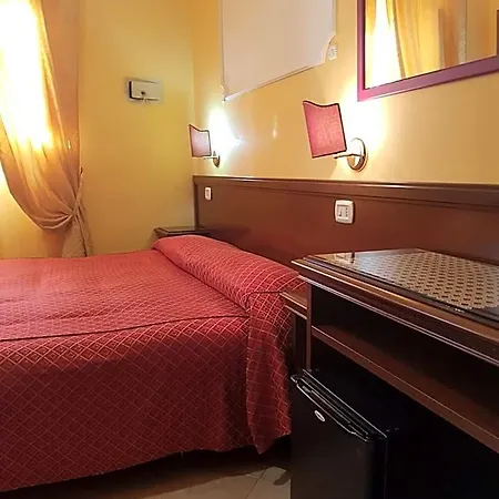 Rudy Nocleg ze śniadaniem 4*